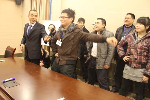 打造卓越團隊，開啟2011新的旅程-- 核舟重慶拓展培訓報道